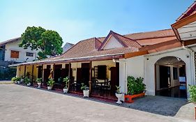 Super Oyo Capital O 1644 Hotel Griya Kencana